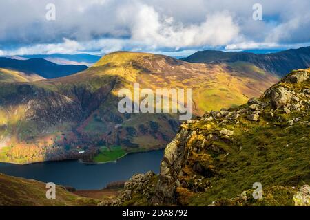 Robinson, ein Berg oberhalb von Buttermere im nordwestlichen Lake District National Park, Cumbria, Großbritannien. Blick von High Stile Stockfoto