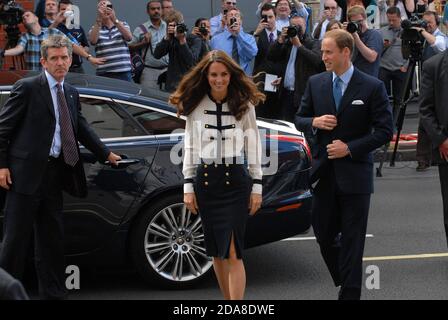 Der Herzog und die Herzogin von Cambridge besuchen Birmingham im Jahr 2011 Nach den jüngsten Unruhen 19/8/11 Stockfoto