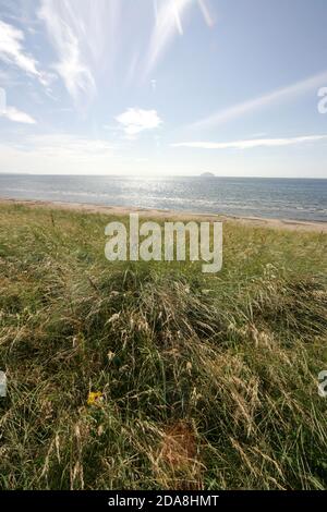 Turnberry Golf Course, South Ayrshire, Schottland, Blick in Richtung Ailsa Craig und Firth of Clyde an der Westküste Schottlands Stockfoto
