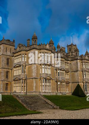 Dramatische brütende Country House, Englefield House, Englefield Estate, Thale, Reading, Berkshire, England, Großbritannien, GB. Stockfoto