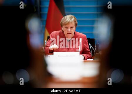 Berlin, Deutschland. November 2020. Bundeskanzlerin Angela Merkel (CDU) leitet die wöchentliche Kabinettssitzung der Bundesregierung im Bundeskanzleramt. Quelle: Markus Schreiber/AP POOL/dpa/Alamy Live News Stockfoto