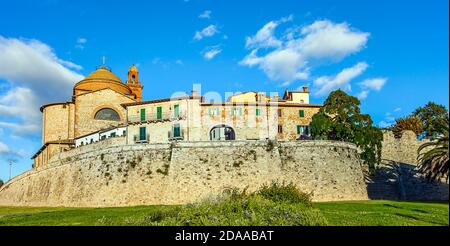 Blick auf die Altstadt von Castiglione del Lago Perugia Umbrien Italien Stockfoto