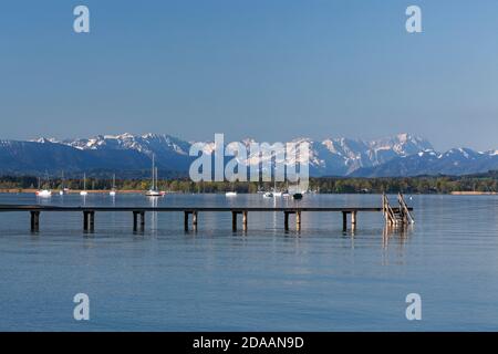 Geographie / Reisen, Deutschland, Bayern, München, Fußgängerbrücke am Starnberger See vor der Wetterste, Zusatz-Rechteklärung-Info-nicht-verfügbar Stockfoto