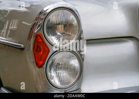 Vintage runde Scheinwerfer von alten Auto Stockfoto