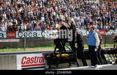 Colin Chapman beim Grand Prix von Belgien in Zolder 1982 Stockfoto