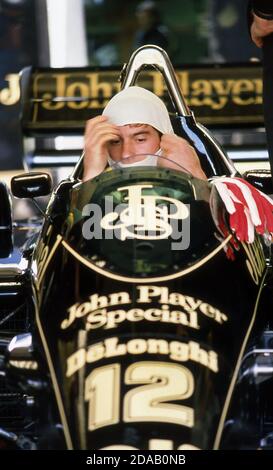 Ayrton Senna in seinem Lotus-Renault beim European Grand 1985 Prix Brands Hatch UK Stockfoto