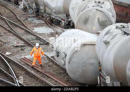 Die Szene in Sheffield, wo ein Güterzug in den frühen Morgenstunden des Mittwochs entgleiste. Der Vorfall verursacht erhebliche Störungen des Passagierdienstes. Stockfoto