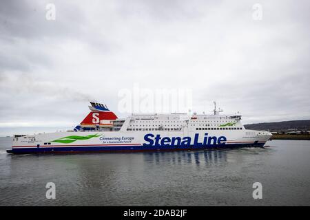 Stena Superfast VIII mit Abfahrt vom Belfast Harbour. Paul Grant, Irischer Handelsdirektor von Stena Line??, sprach über die Herausforderungen, die der Brexit und das Coronavirus mit sich bringen, da das Unternehmen den 25. Jahrestag seiner Gründung in Belfast feiert. Stockfoto