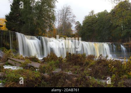 Keila Wasserfall, einer der berühmtesten in Estland Stockfoto