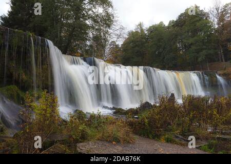 Keila Wasserfall, einer der berühmtesten in Estland Stockfoto