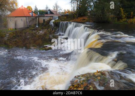 Keila Wasserfall, einer der berühmtesten in Estland Stockfoto