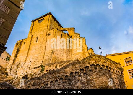 Die Kirche von San Miguel Arcángel befindet sich auf der Spitze der "La Mota", felsigen Böschung sehr geeignet für die Verteidigung der Stadt. Französische Art und Weise, Weg von S Stockfoto