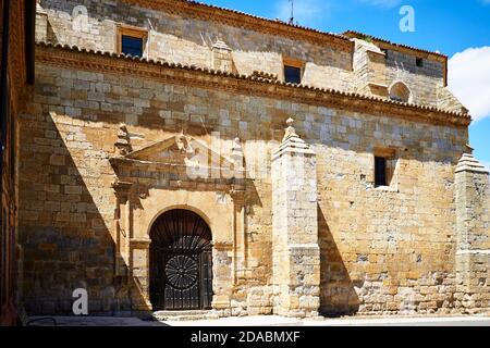 Iglesia de Santa María de la Asunción - Kirche Santa María de la Asunción, Portal. Boadilla del Camino, Palencia, Kastilien und Leon, Spanien, Europa Stockfoto