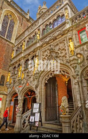 Schatzkammer der Basilika des Heiligen Blutes in Brügge, Belgien. Stockfoto