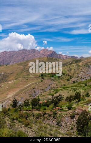 Landwirtschaftliche Landschaft in der Region Maragua, Departemento Sucre, Cordillera Central, Anden, Bolivien, Lateinamerika Stockfoto