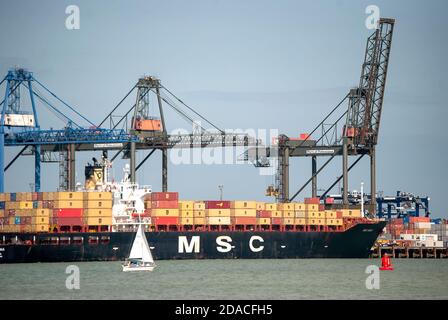 Der Hafen von Felixstowe ist der verkehrsreichste Containerterminal in Großbritannien Stockfoto