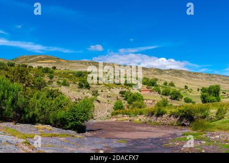Landwirtschaftliche Landschaft in der Region Maragua, Departemento Sucre, Cordillera Central, Anden, Bolivien, Lateinamerika Stockfoto
