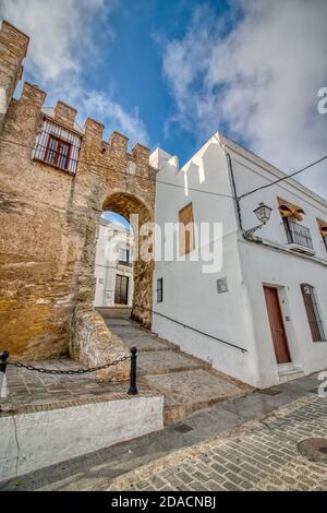 Puerta de Sancho IV, in Vejer de la Frontera, eine wunderschöne Stadt in Cadiz, Andalusien, Spanien Stockfoto