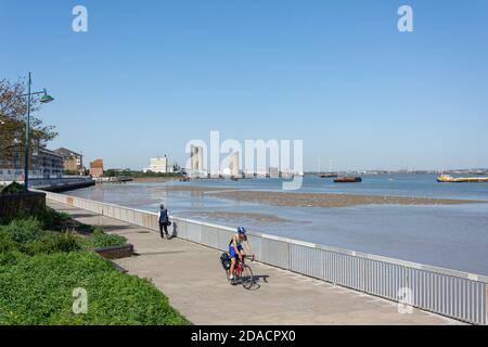 William Cory Promenade und Themse von Riverside Gardens, Erith, London Borough of Bexley, Greater London, England, Großbritannien Stockfoto