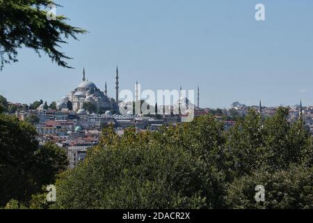 Blick auf die Suleymaniye Moschee vom Topkapi Palace Museum, Istanbul, Türkei Stockfoto