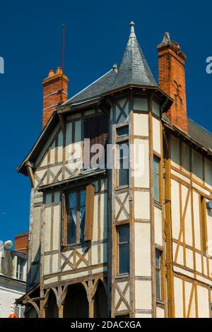 Frankreich, Cher (18), Cher (18), Vierzon, Voltaire Brücke, altes Fachwerkhaus Stockfoto