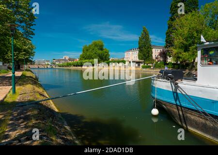 Frankreich, Cher (18), Vierzon, Canal du Berry, Barge 'Le Cher' Stockfoto