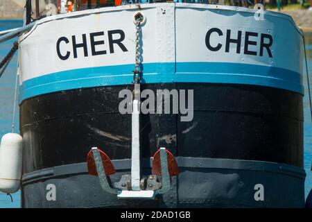 Frankreich, Cher (18), Vierzon, Canal du Berry, Barge 'Le Cher', gebaut 1940, um 83m3 Brennstoff zu transportieren und restauriert von der Arecabe Vereinigung, die erhalten Stockfoto