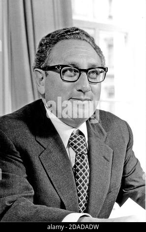 Auf diesem Foto, das vom Weißen Haus veröffentlicht wurde, wurde dieses Porträt von Doktor Henry A. Kissinger aufgenommen, das am 21. September 1973 in Washington, DC, aufgenommen wurde. Dieses Foto wurde am Tag vor Kissinger, der als nationaler Sicherheitsberater des US-Präsidenten Richard M. Nixon diente, als US-Außenminister vereidigt. Er bekleidete beide Positionen bis zum 3. November 1975 und diente Präsident Nixon und US-Präsident Gerald R. Ford.Quelle: White House via CNP - Nutzung weltweit Stockfoto