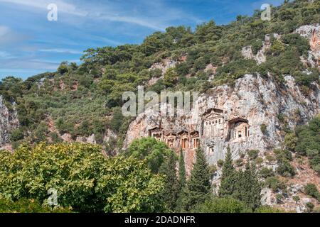 Ruinen des alten Lykien. Alte lykische Felsgräber von Dalyan, Mugla, Türkei Stockfoto