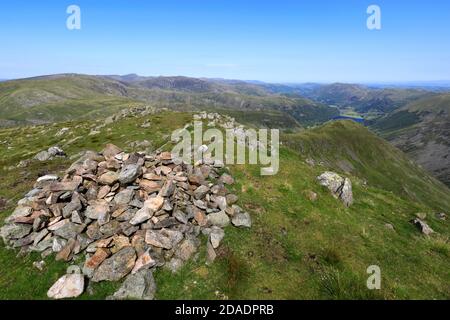 Sommeransicht von Middle Dodd Fell, Hartsop Valley, Kirkstone Pass, Lake District National Park, Cumbria, England, UK Middle Dodd Fell ist einer der 214 Stockfoto