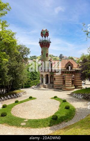 Villa El Capricho entworfen vom katalanischen Architekten Antoni Gaudi, in Comillas, Kantabrien, Spanien. Stockfoto