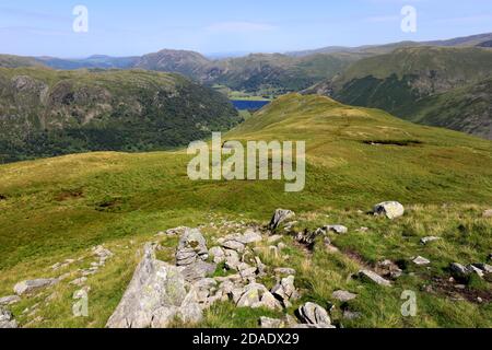 Sommer Blick auf Little Hart Crag Fell, Hartsop Valley, Kirkstone Pass, Lake District National Park, Cumbria, England, UK Little Hart Crag Fell ist ein o Stockfoto