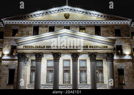 Das Gebäude der Generalstaatsanwaltschaft der Russischen Föderation in Moskau in der Nacht - 12 10 2019, Moskau, Russland Stockfoto
