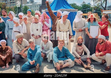 Moskau Russland 06 10 2019: Gruppenfoto der Teilnehmer des Moskauer historischen Festivals 'Zeiten und Epochen'. Stockfoto