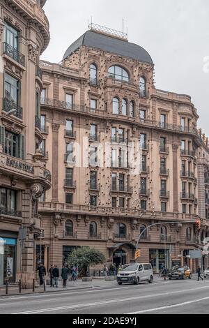 Barcelona, Spanien - 24. Feb 2020: Fassade des Hotels Ohla Barcelona in der Straße Laietana Stockfoto