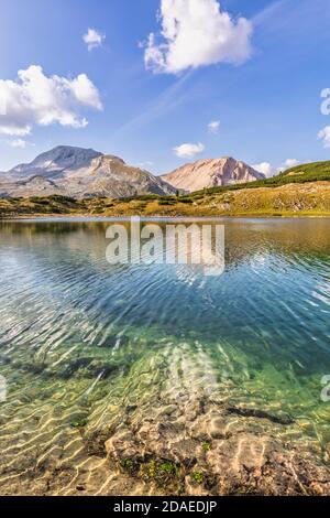 Unberührte Alpenlandschaft am Limo-See, Dolomiten von Fanes Sennes Prags, St. Vigil in Enneberg, Bozen, Südtirol, Italien, Europa, Stockfoto