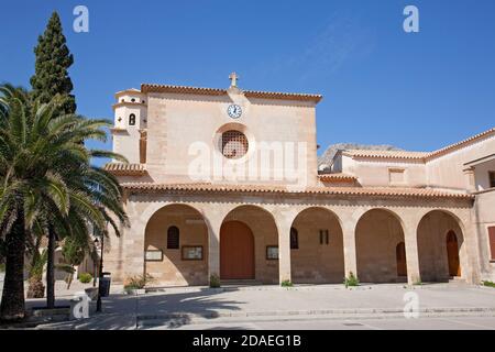 Geographie / Reisen, Spanien, Mallorca, Hafen von Pollenca, Kirche in Hafen von Pollenca, Additional-Rights-Clearance-Info-not-available Stockfoto