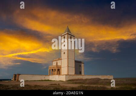 Kirche der Salzbergwerke im Naturpark Cabo de Gata, Almeria Stockfoto