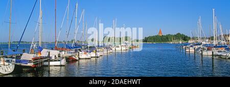 Geographie / Reisen, Deutschland, Mecklenburg-Vorpommern, Insel Poel, Jachthafen in Niendorf mit Aussicht, Additional-Rights-Clearance-Info-not-available Stockfoto