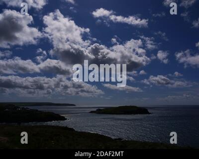 Challborough Bay und Burgh Island, Devon, Großbritannien. Stockfoto