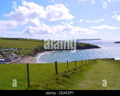 Challborough Bay und Burgh Island, Devon, Großbritannien. Stockfoto