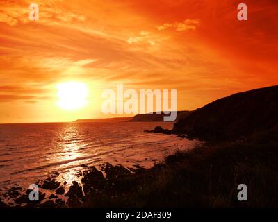 Challborough Bay und Burgh Island, Devon, Großbritannien. Stockfoto