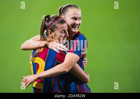 Patricia Guijarro vom FC Barcelona feiert nach dem Scoring mit Caroline Graham Hansen während der Women &#039;s spanische Meisterschaft, la Liga Iberdro P Stockfoto