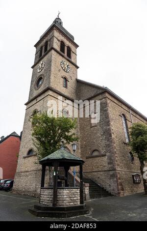 Katholische Pfarrkirche St. Martin in Hillesheim Stockfoto