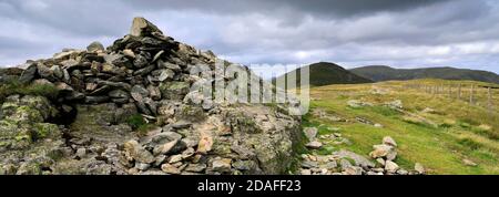 Der Gipfel Cairn of Yoke Fell, Hartsop Valley, Kirkstone Pass, Lake District National Park, Cumbria, England, UK Yoke Fell ist einer der 214 Wainwrigh Stockfoto