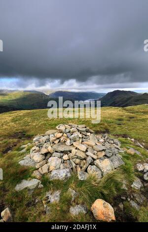 The Summit Cairn of Hartsop Dodd Fell, Hartsop Village, Kirkstone Pass, Lake District National Park, Cumbria, England, Großbritannien Hartsop Dodd Fell ist einer von Stockfoto