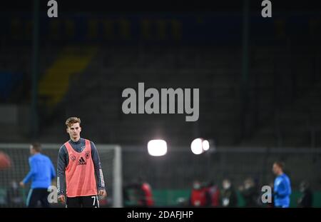 Braunschweig, Deutschland. November 2020. Dominik Kather (Deutschland). GES/Fußball/Testspiel: Deutschland U21- Slowenien U21, 12. November 2020 Fußball/Fußball: Testspiel unter 21: Deutschland gegen Slowenien, Braunschweig, 12. November 2020 Quelle: dpa/Alamy Live News Stockfoto