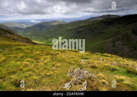 Blick von der Threshthwaite Mündung entlang des Troutbeck Tals, Kirkstone Pass, Lake District National Park, Cumbria, England, UK Stockfoto