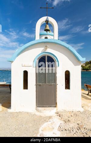 Die Seeseite Kirche von Agios Dionysios von Olympos in Galatas, Kreta, Griechenland Stockfoto