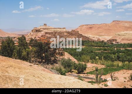 Ouarzazate ist eine Stadt südlich von Marokkos hohem Atlas, bekannt als Tor zur Sahara-Wüste, Afrika Stockfoto